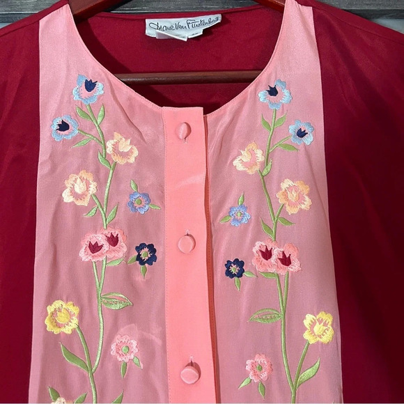 Vintage Diane Von Furstenberg 100% Silk Blouse w/ Floral Embroidery Women's 2X - Picture 8 of 11
